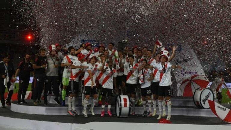 River Plate: Campeón de la Supercopa Argentina tras golear a Racing