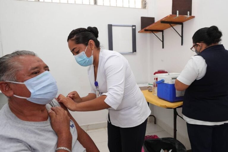 LLEGARON A YUCATÁN 12 MIL 675 VACUNAS CONTRA COVID-19: GOBERNADOR DEL ESTADO
