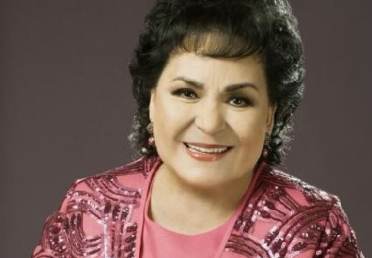 Hospitalizan a Carmen Salinas; está en terapia intensiva