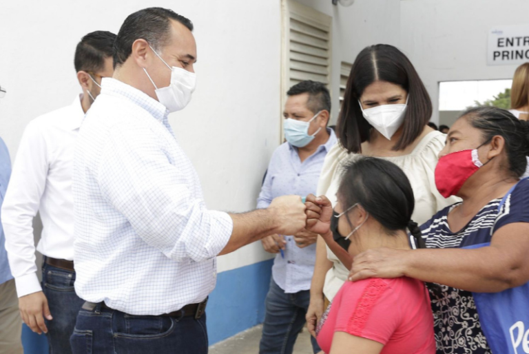 Ayuntamiento de Mérida recibe la medalla por la inclusión “Gilberto Rincón Gallardo”