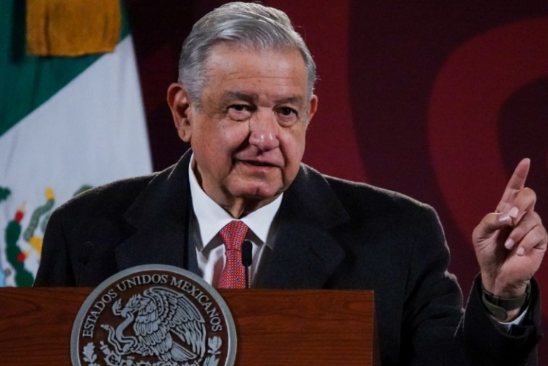 AMLO pide a hoteleros de la Riviera Maya ‘cooperar’ para el nuevo trazo del Tren Maya