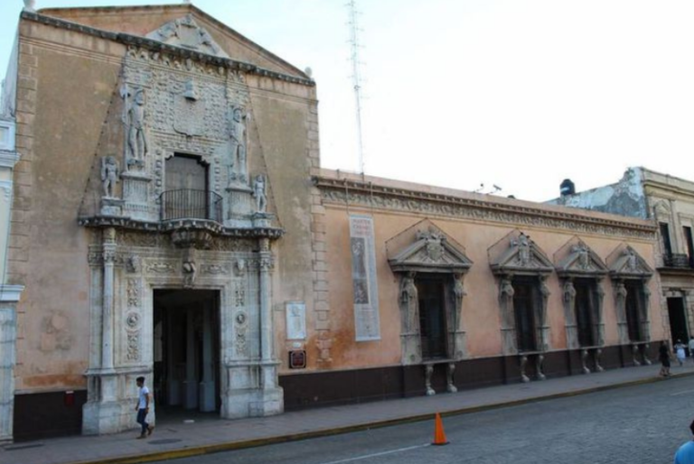 Citibanamex pone a la venta la Casa de Montejo y otros edificios históricos