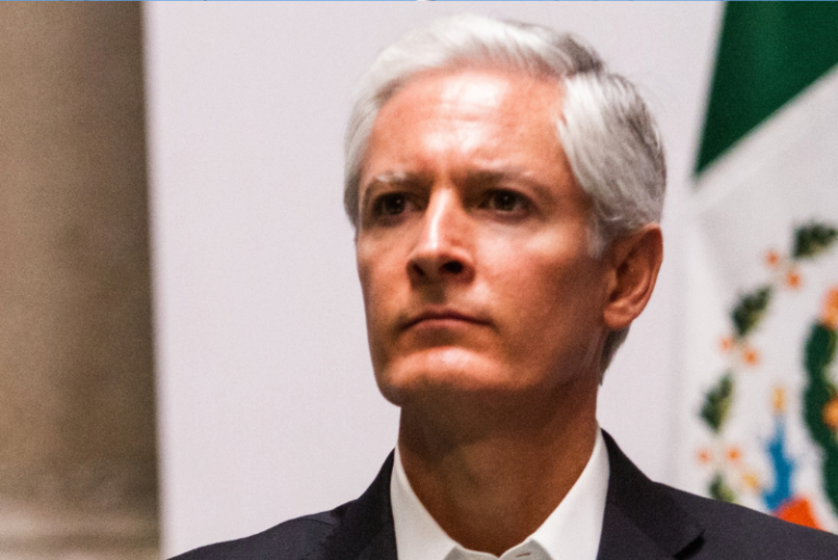 Alfredo Del Mazo, gobernador del Estado de México, con síntomas leves tras dar positivo a COVID