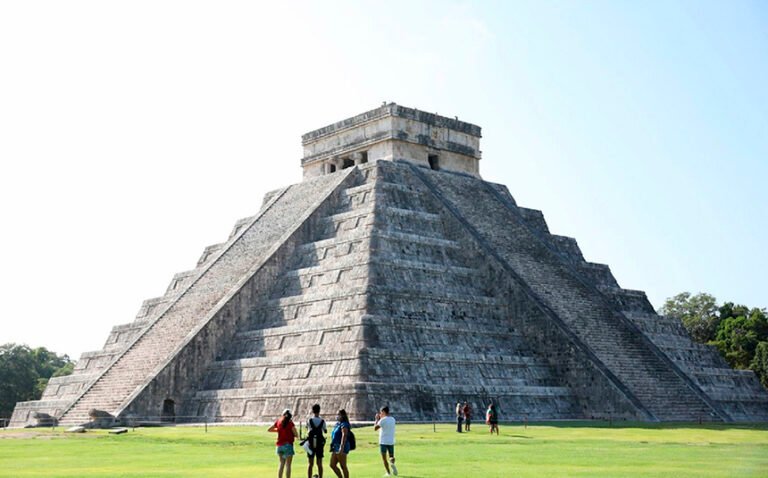 Empresario pide a AMLO intervenir en ilegal allanamiento de hoteles en Yucatán