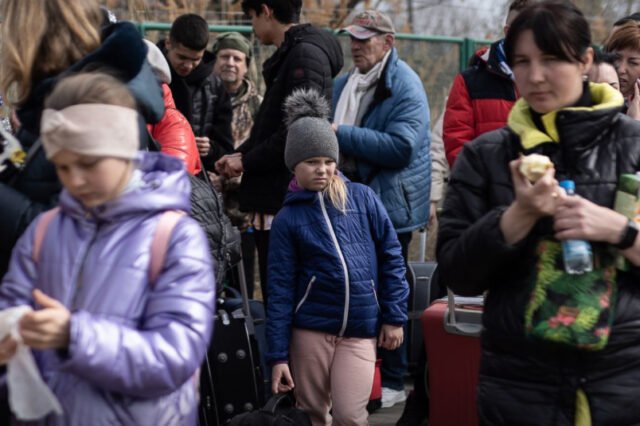 UE se prepara para desplazar hasta 10 millones de refugiados