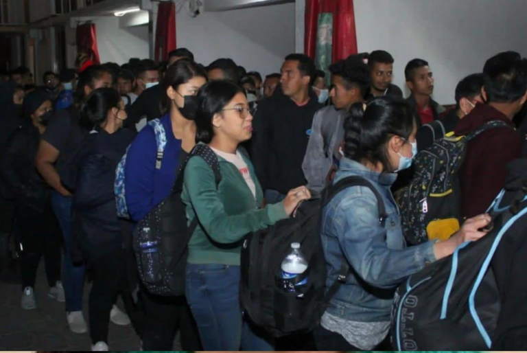 Rescatan a 79 migrantes centroamericanos hacinados en hotel de Ecatepec