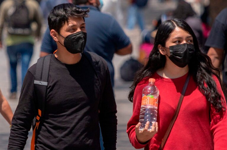 Casos de COVID-19 aumentan 18 por ciento en una semana en el mundo: OMS