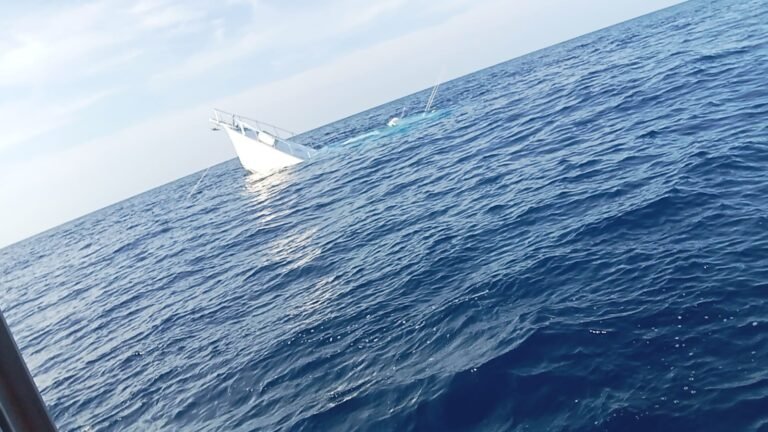 SE HUNDE YATE CERCA DEL ARRECIFE ALACRANES DEL EMPRESARIO MIGUEL ESPADAS SEBA