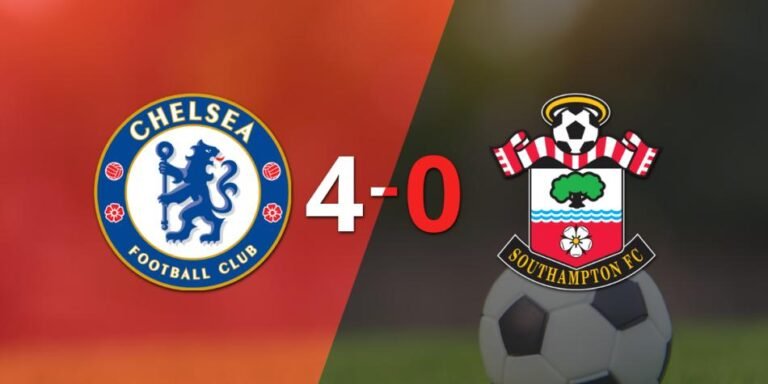 Chelsea aplasta 4-0 a Southampton y se mantiene en la pelea por un boleto a la Champions League