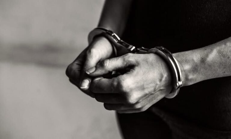 Operativo en Tultitlán deja un detenido y asegura toma clandestina conectada a ducto de Pemex