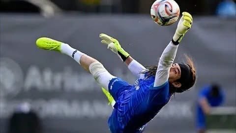 Carlos Acevedo levanta la mano para defender el arco del Tri en la era de Rafael Márquez